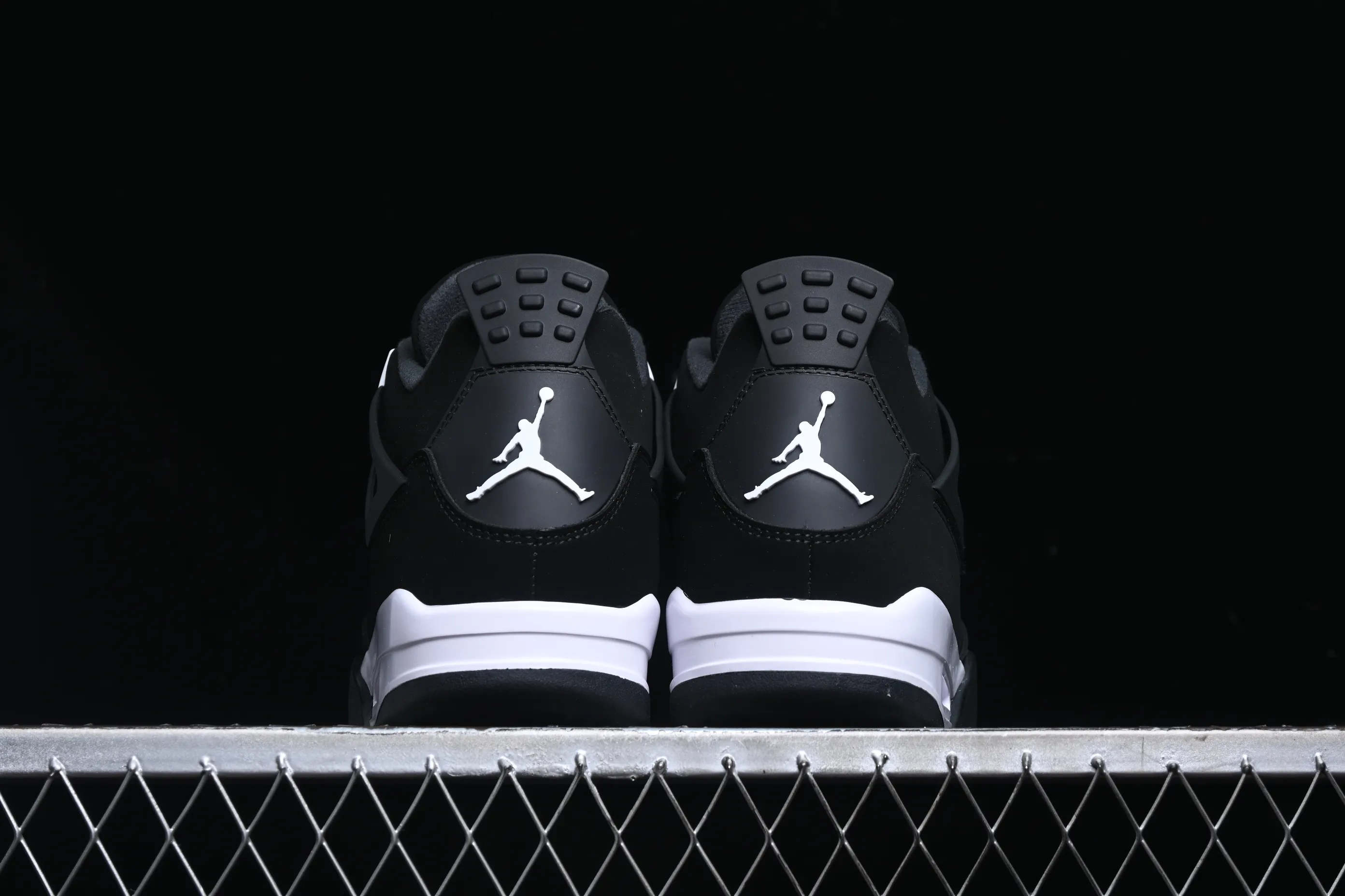 All categories Air Jordan Jordan series basketball shoes Air Jordan 4 Air Jordan 4 Retro "White Thunder" AJ4 Joe 4 White Thunder FQ8138-001